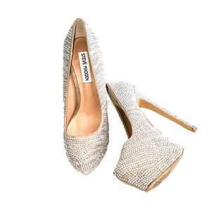 6.5 Steve Madden Pump
